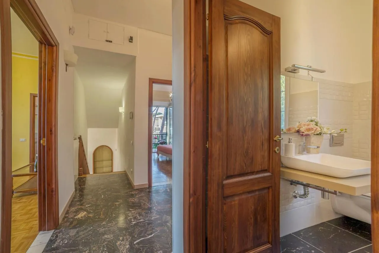 Piombino Apartments - Villa Pari