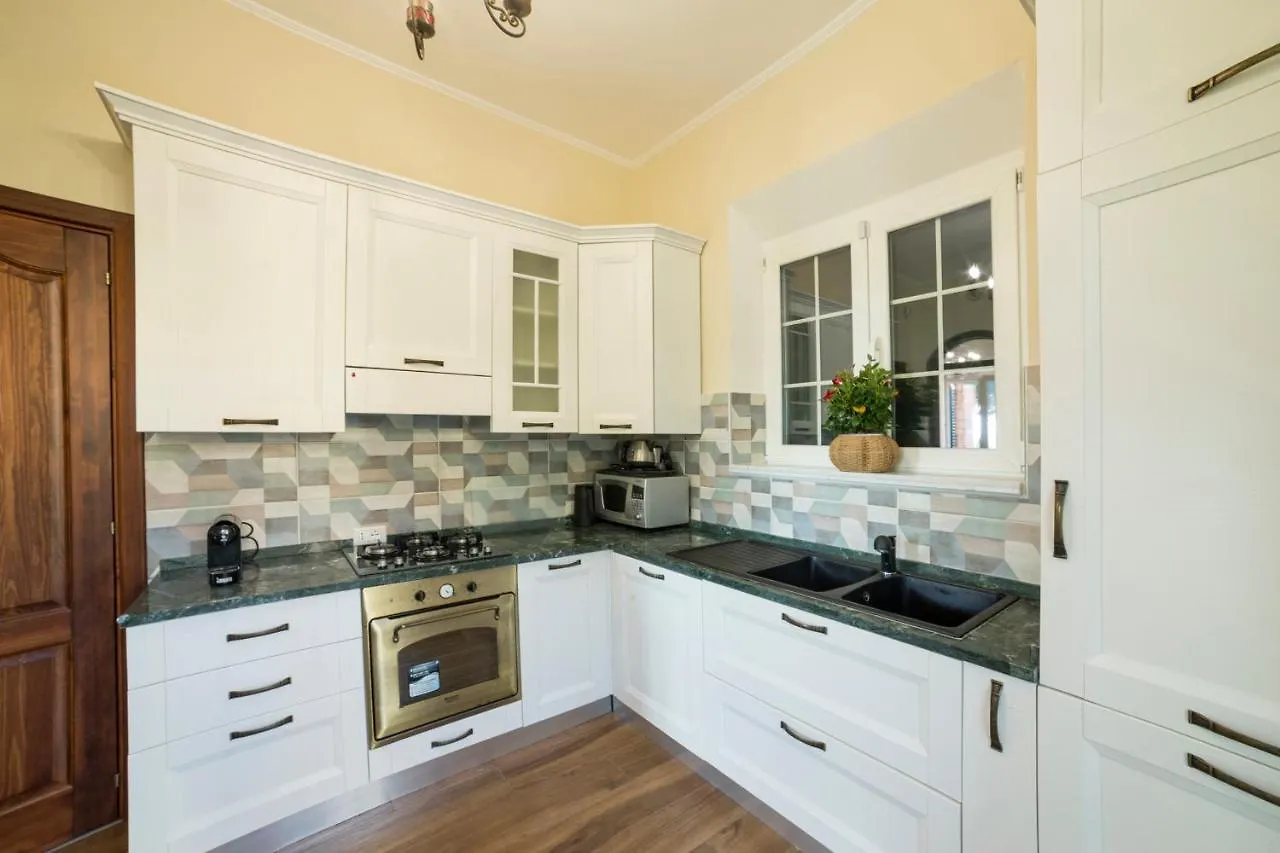 Piombino Apartments - Villa Pari 0*,  Italy
