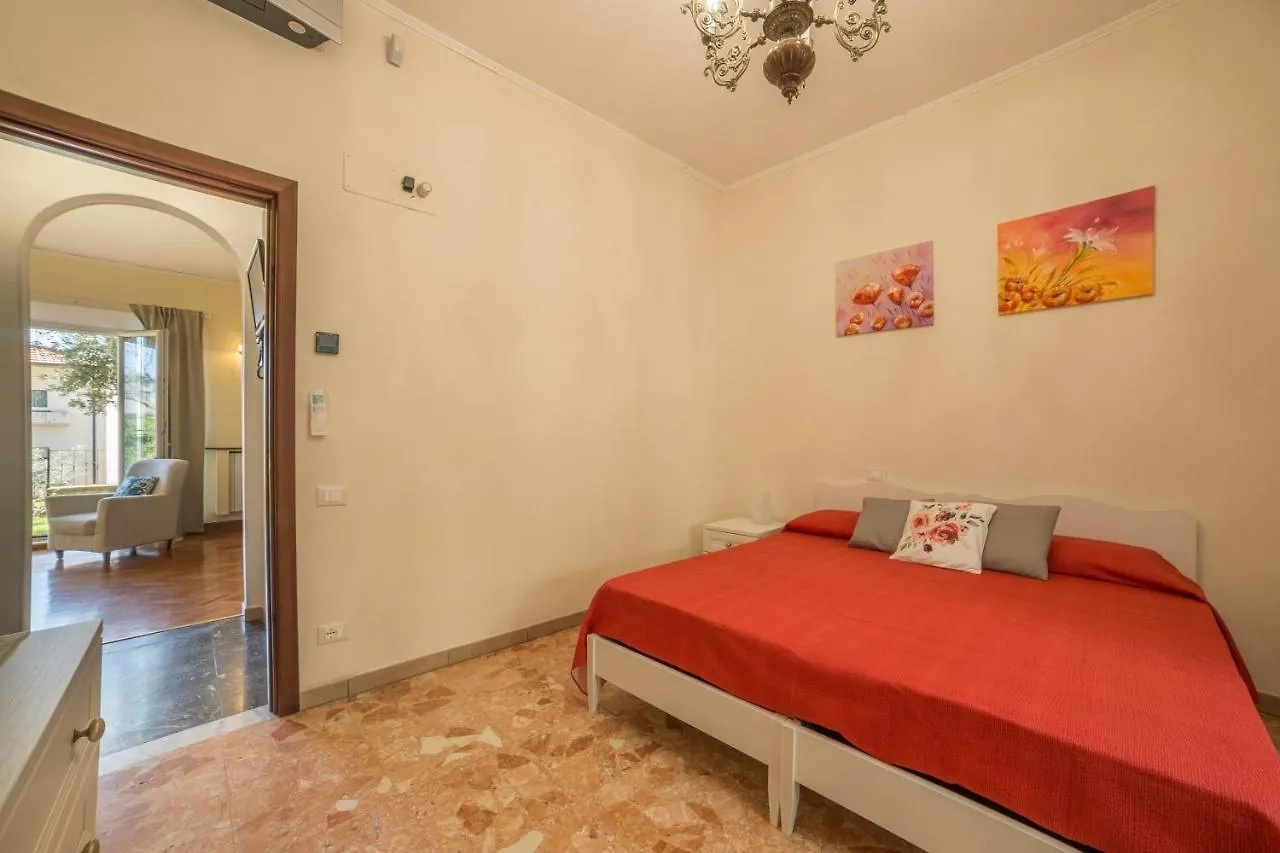 Piombino Apartments - Villa Pari
