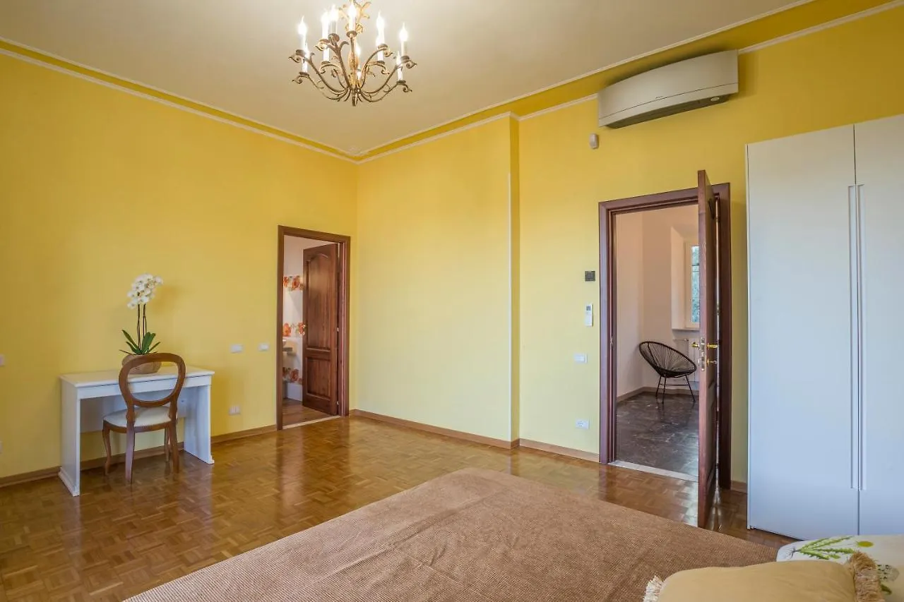 Piombino Apartments - Villa Pari