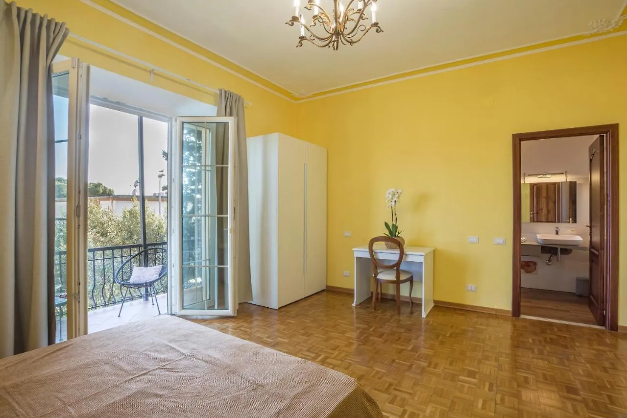 Piombino Apartments - Villa Pari