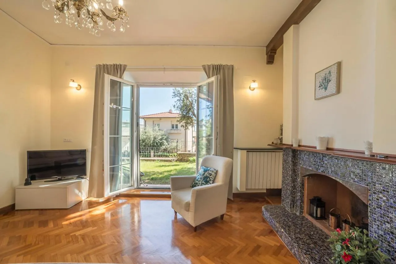Piombino Apartments - Villa Pari Italy