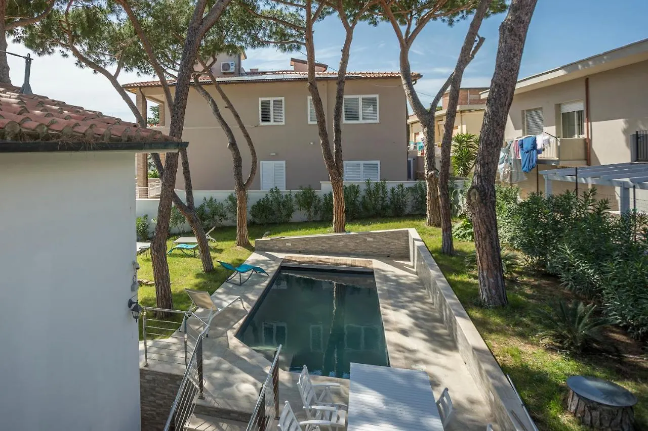 Piombino Apartments - Villa Pari
