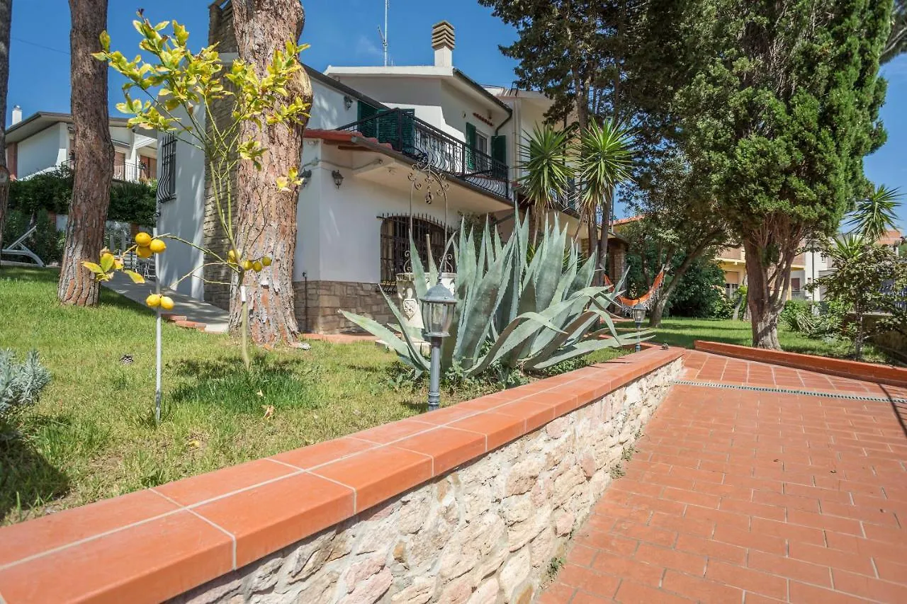 Piombino Apartments - Villa Pari