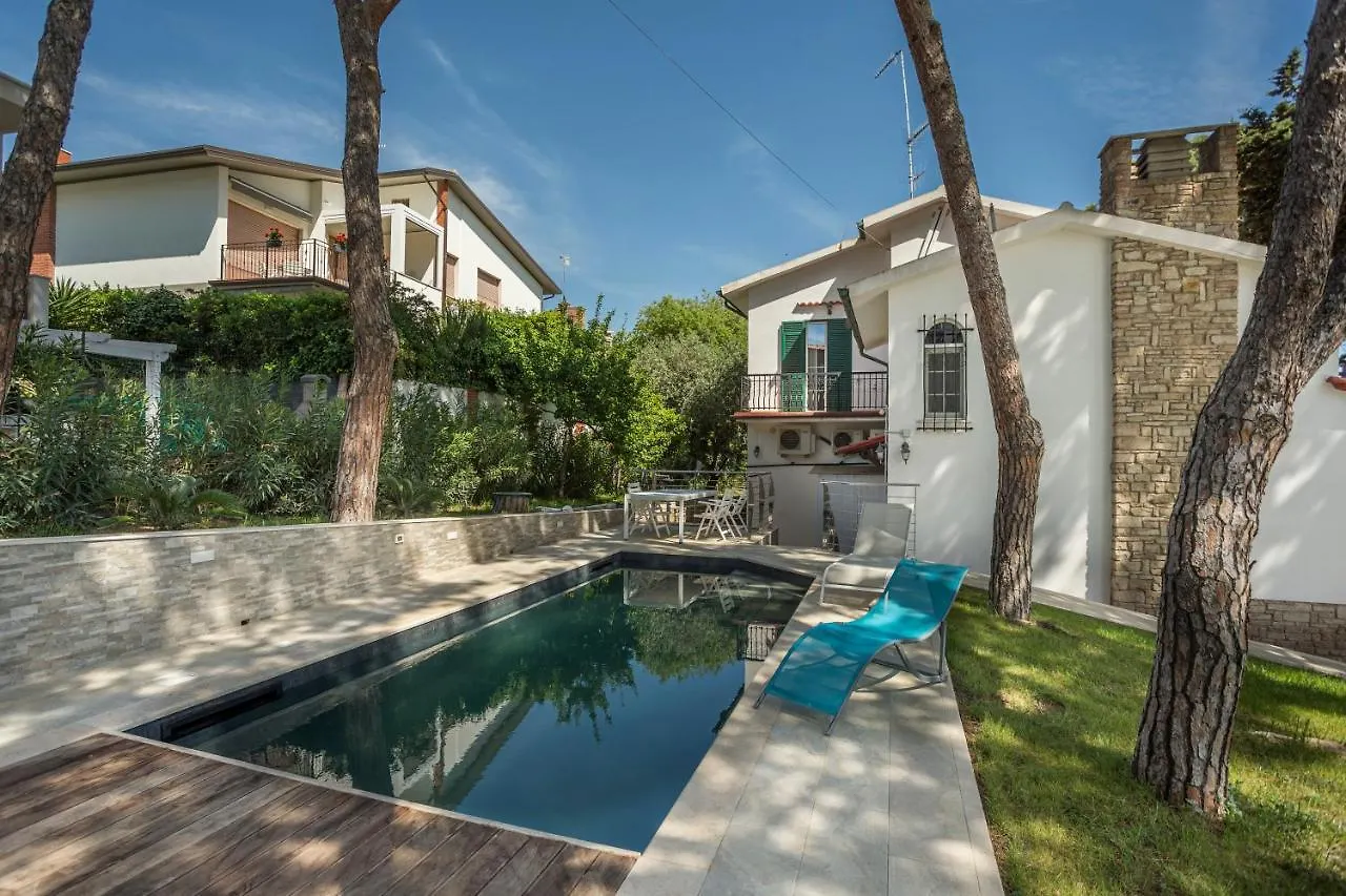Piombino Apartments - Villa Pari Italy