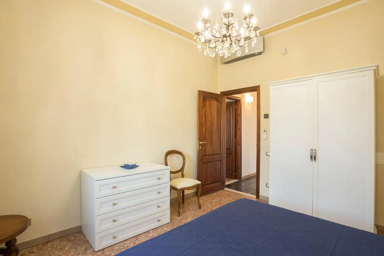 Piombino Apartments - Villa Pari